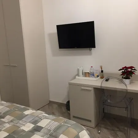 Ariston Tower 4* 피사