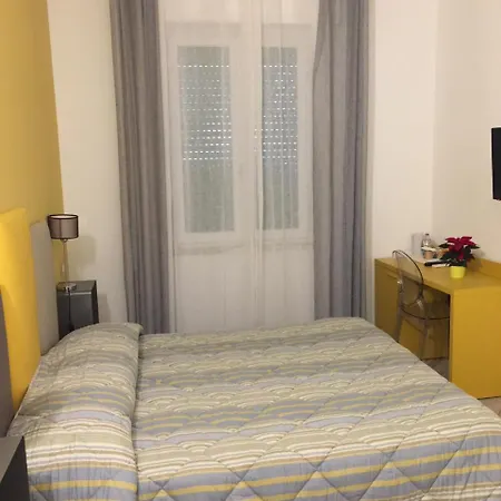 Ariston Tower Bed & Breakfast 2*