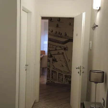 Ariston Tower Bed & Breakfast 2*